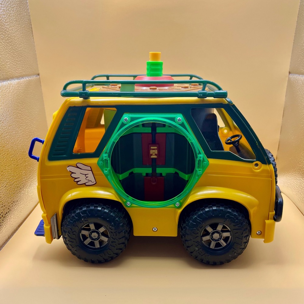 TMNT Mutation Station Delivery Playmates Collectible Action Figure Toy Vehicle